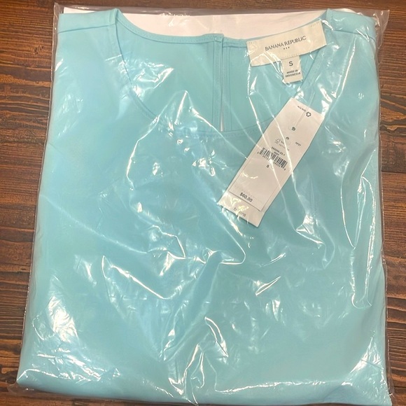 NWT Banana Republic Factory Shell Tank - Picture 2 of 4